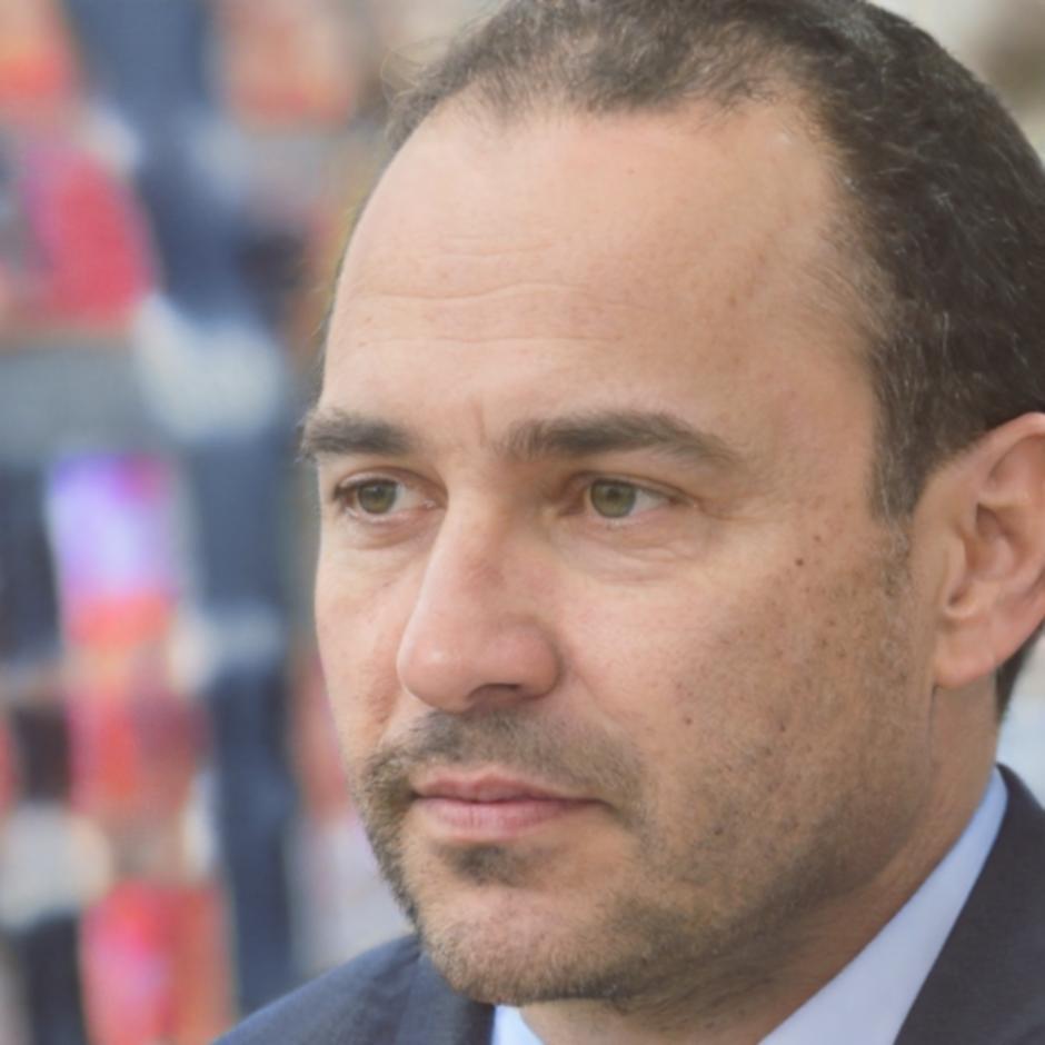 Adriano Contu, consulente assicurativo senior specializzato in soluzioni aziendali