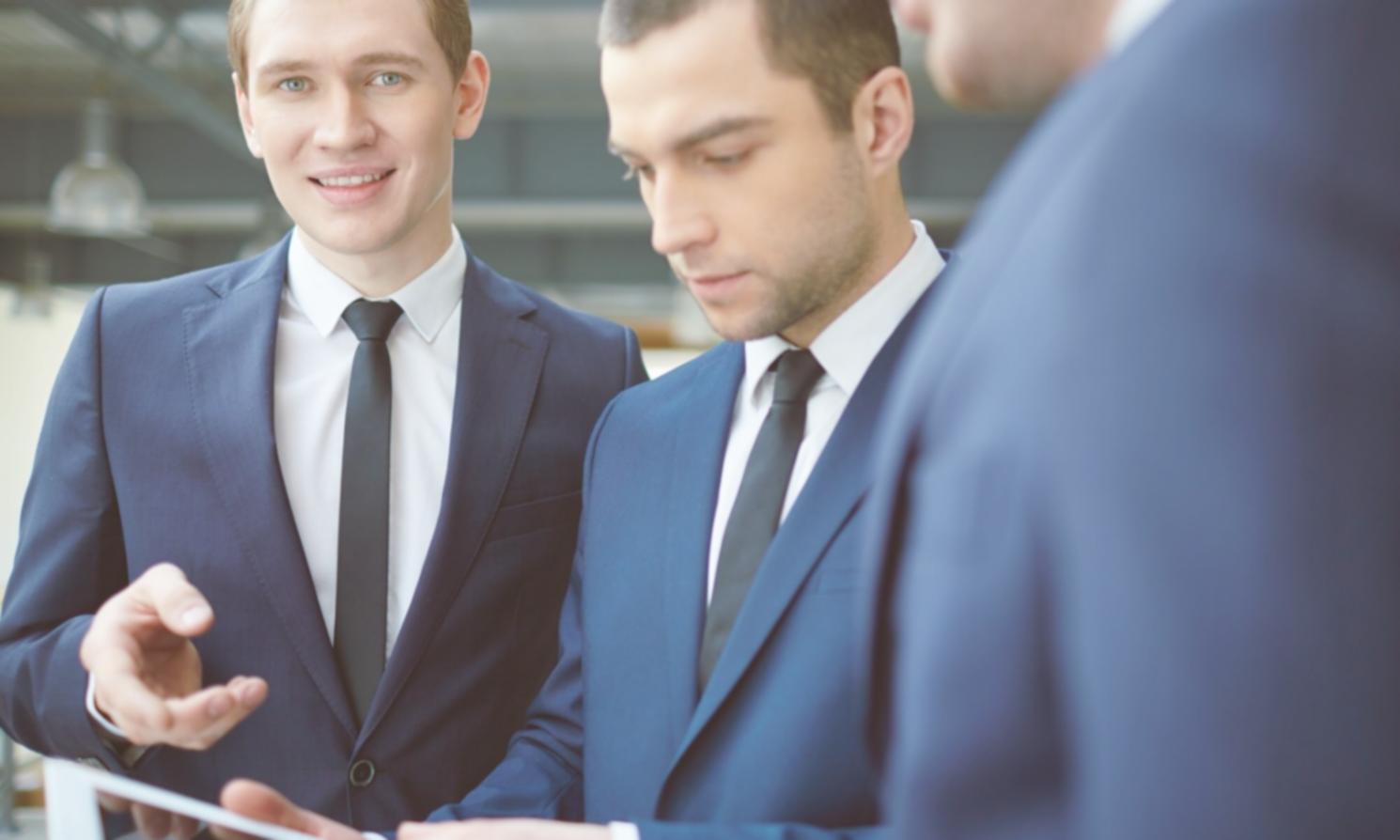Team theravionlex durante una consulenza assicurativa personalizzata